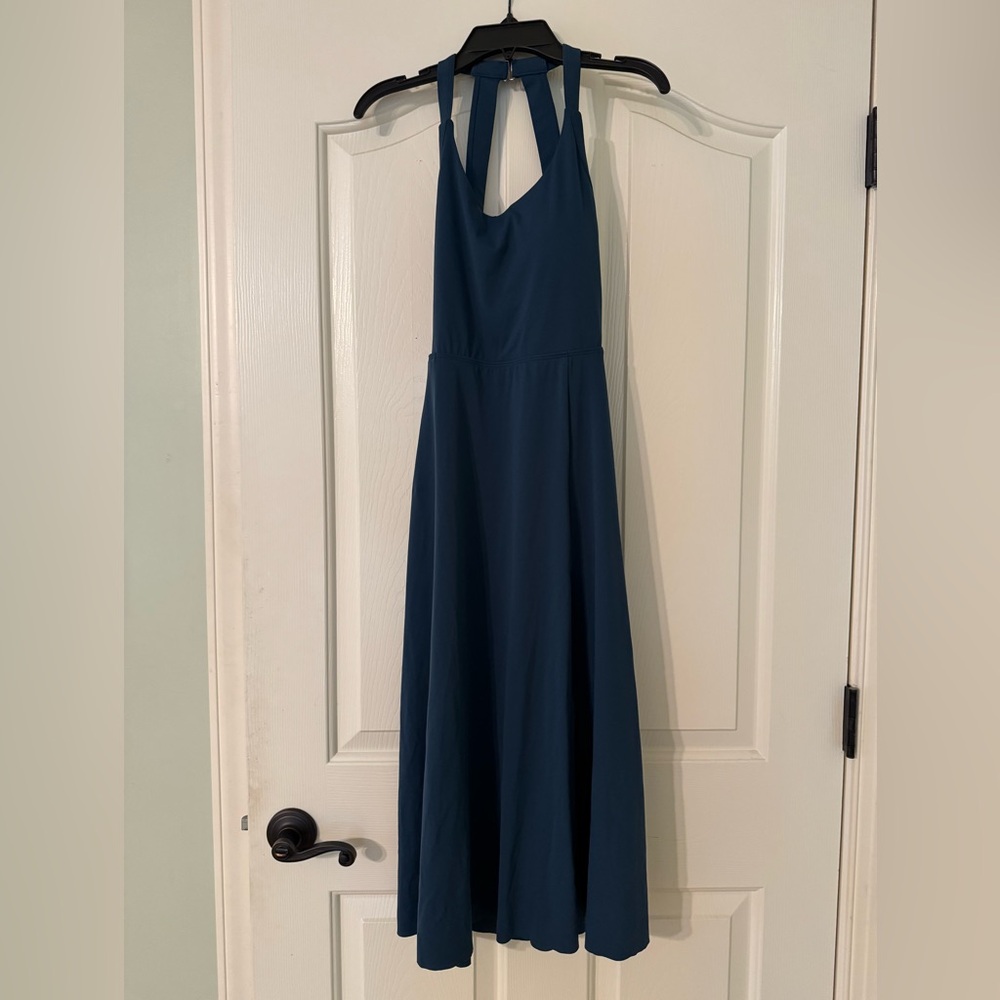 Halara Backless Twisted Side Pocket Split Midi Ca… - image 3